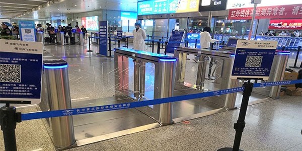 长沙黄花国际机场摆闸案例
